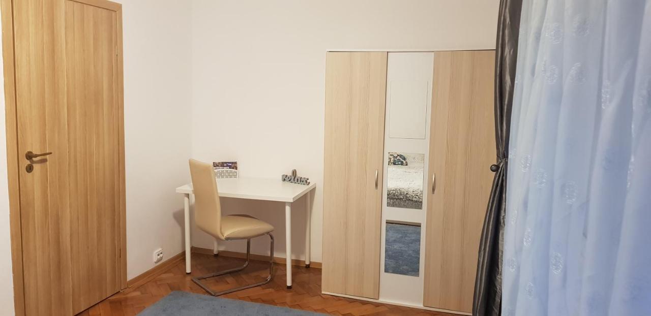 Petuniei Apartment Braşov Eksteriør billede